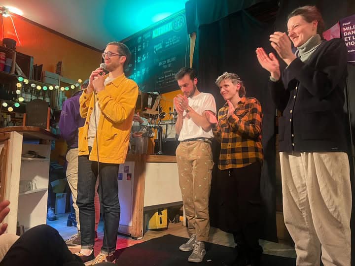 Spectacle à l'Alternatibar